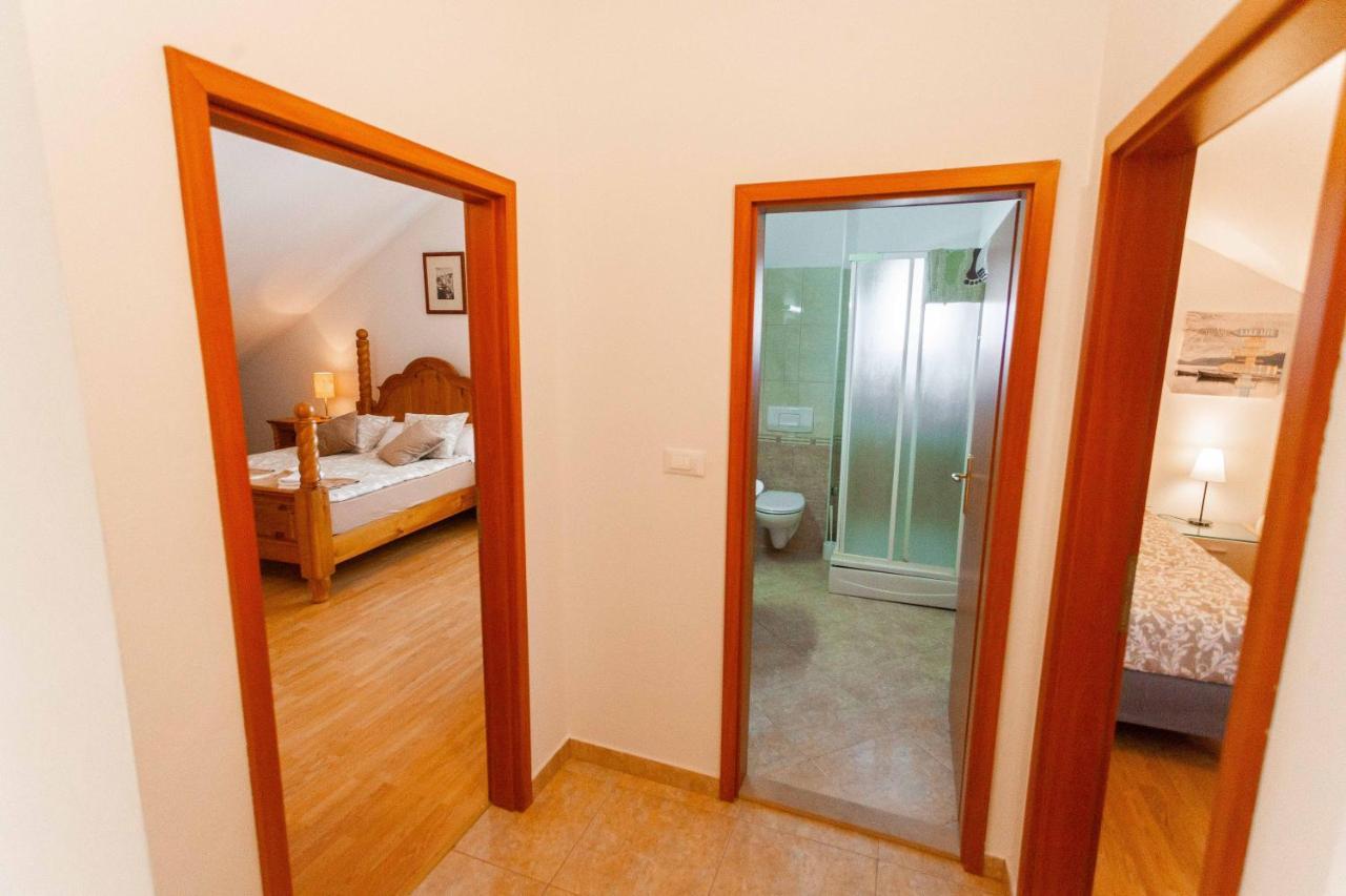Apartment Jerry With Private Pool Milna  Luaran gambar